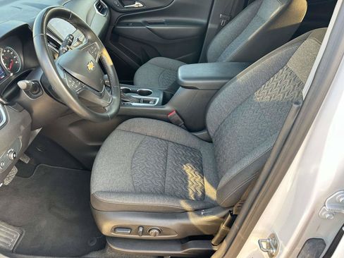 Used 2024 Chevrolet Equinox LT AWD/4WD image 16