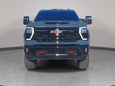 Used 2026 Chevrolet Silverado 2500 ZR2 w/ LPO, Dark Essentials Package AWD/4WD image 2