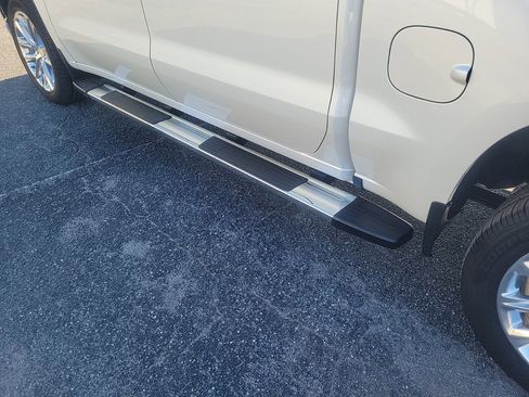 Used 2020 Chevrolet Silverado 1500 High Country w/ Technology Package image 10