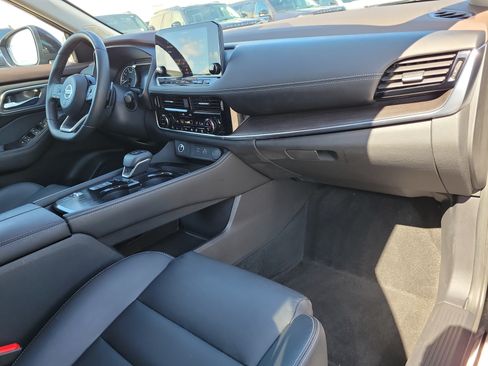 Used 2021 Nissan Rogue SL w/ Premium Package FWD image 14