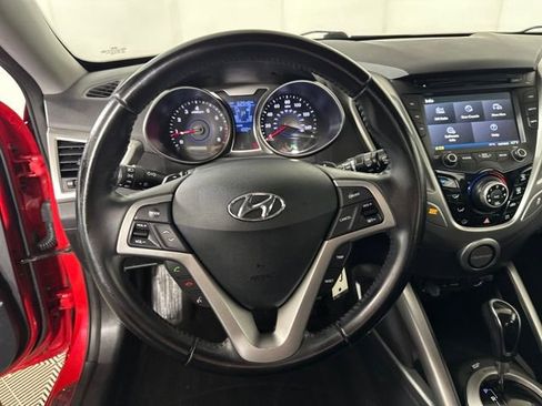 Used 2015 Hyundai Veloster RE:FLEX Edition image 14