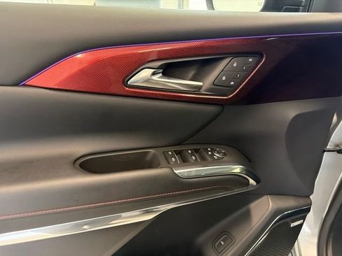 Used 2025 Chevrolet Traverse RS w/ LPO, Floor Liner Package AWD/4WD image 33