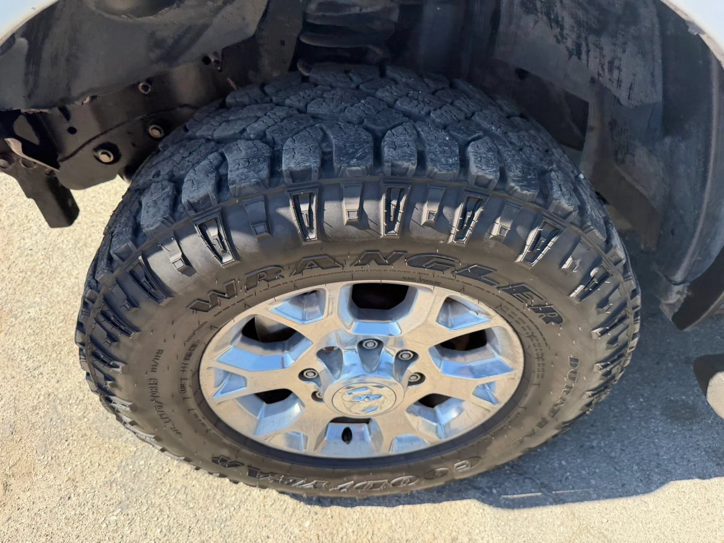 Used 2022 RAM 2500 Tradesman AWD/4WD image 38