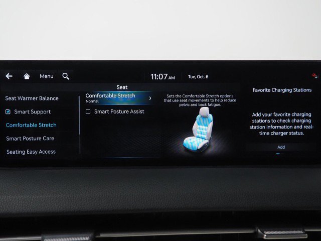 Used 2025 Genesis Electrified GV70 AWD Advance image 46