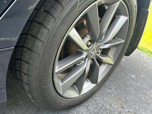 Used 2019 Honda Civic EX image 5