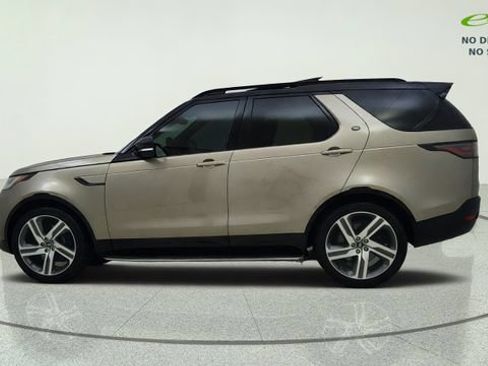Used 2024 Land Rover Discovery Metropolitan Edition AWD/4WD image 5