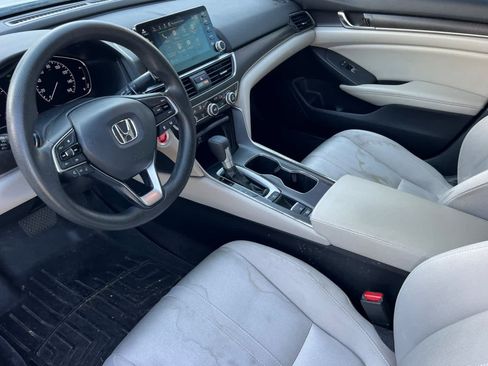 Used 2019 Honda Accord EX image 9