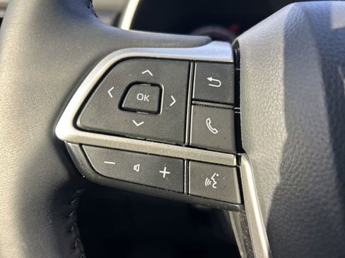 Used 2025 Toyota Highlander XSE image 25