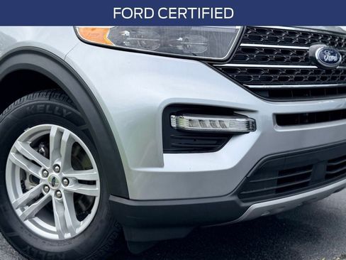 Certified 2023 Ford Explorer XLT w/ Equipment Group 202A RWD image 3