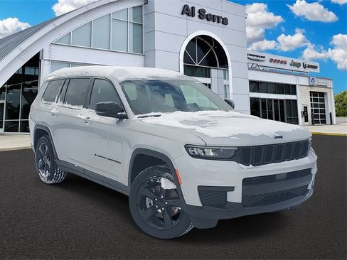 New 2025 Jeep Grand Cherokee L Altitude image 1