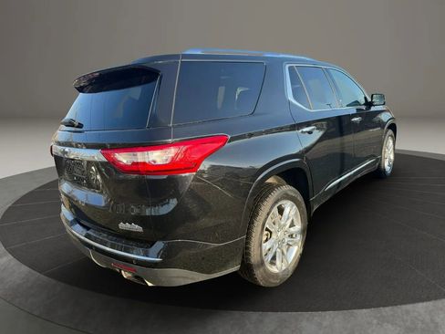 Used 2019 Chevrolet Traverse High Country w/ LPO, Floor Liner Package AWD/4WD image 5