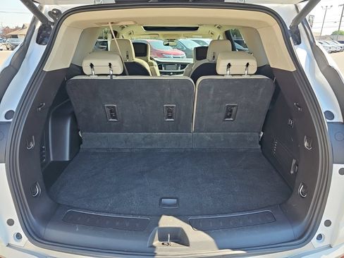 Used 2018 Buick Enclave Premium FWD image 33