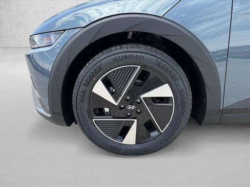 New 2026 Hyundai Ioniq 5 SEL RWD image 10