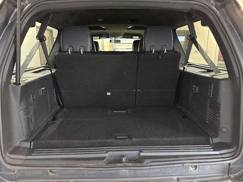 Used 2017 Ford Expedition EL XLT w/ Equipment Group 202A AWD/4WD image 25