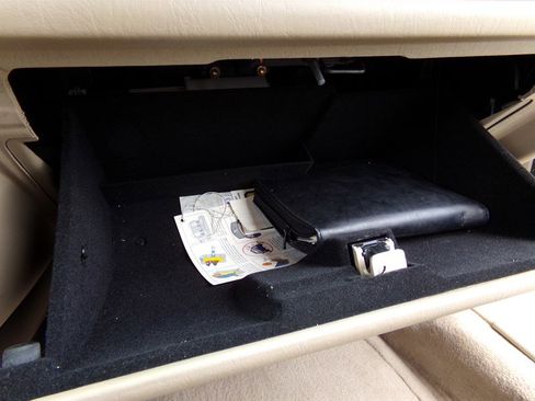 Used 2001 Lincoln Continental image 55