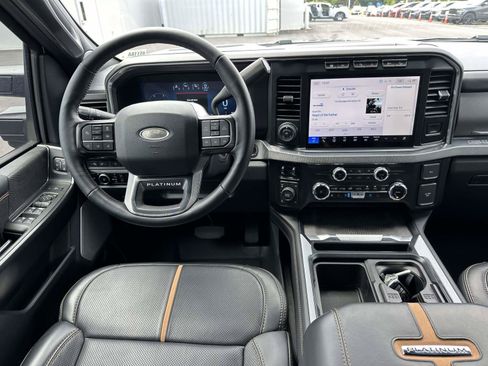 Used 2024 Ford F250 Platinum AWD/4WD image 10