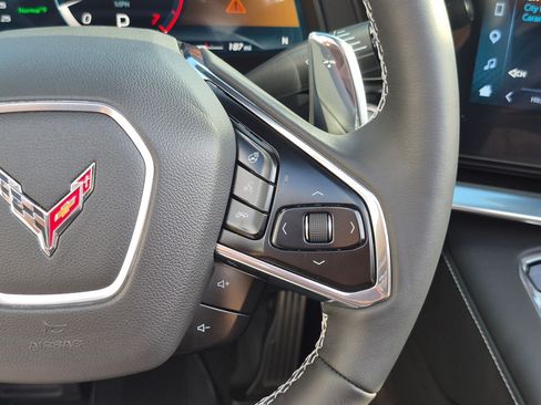 Used 2024 Chevrolet Corvette Stingray Preferred Conv w/ Z51 Performance Package RWD image 18