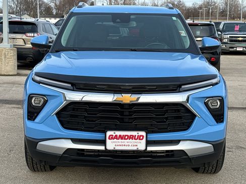 Used 2024 Chevrolet TrailBlazer LT w/ Convenience Package image 3