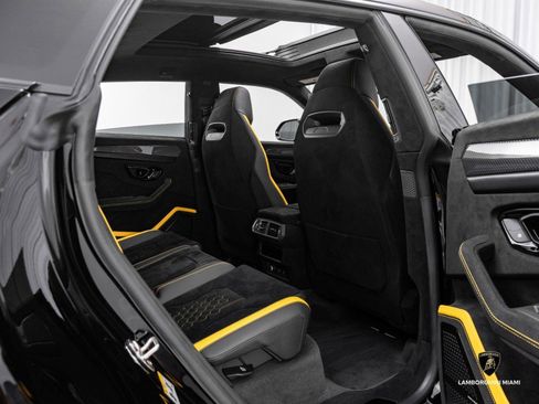 Used 2024 Lamborghini Urus Performante image 47
