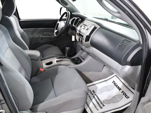 Used 2011 Toyota Tacoma 4x4 Double Cab image 10