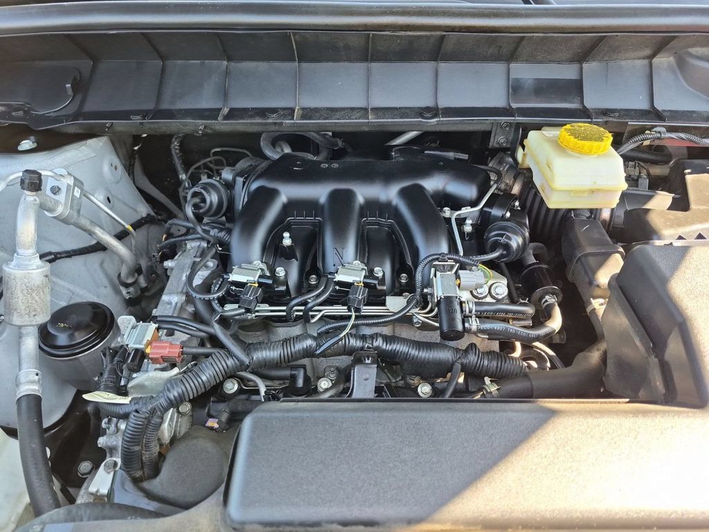 Used 2025 Nissan Pathfinder SL AWD/4WD image 34