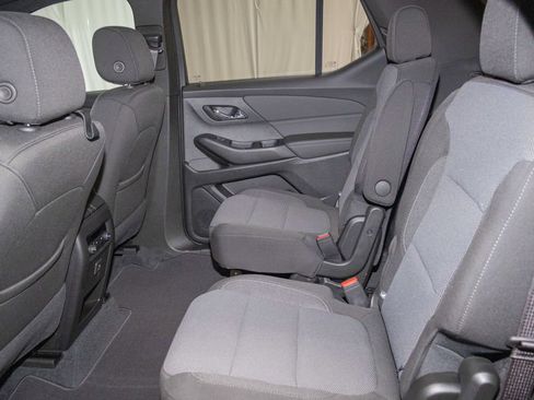 Certified 2023 Chevrolet Traverse LT AWD/4WD image 12