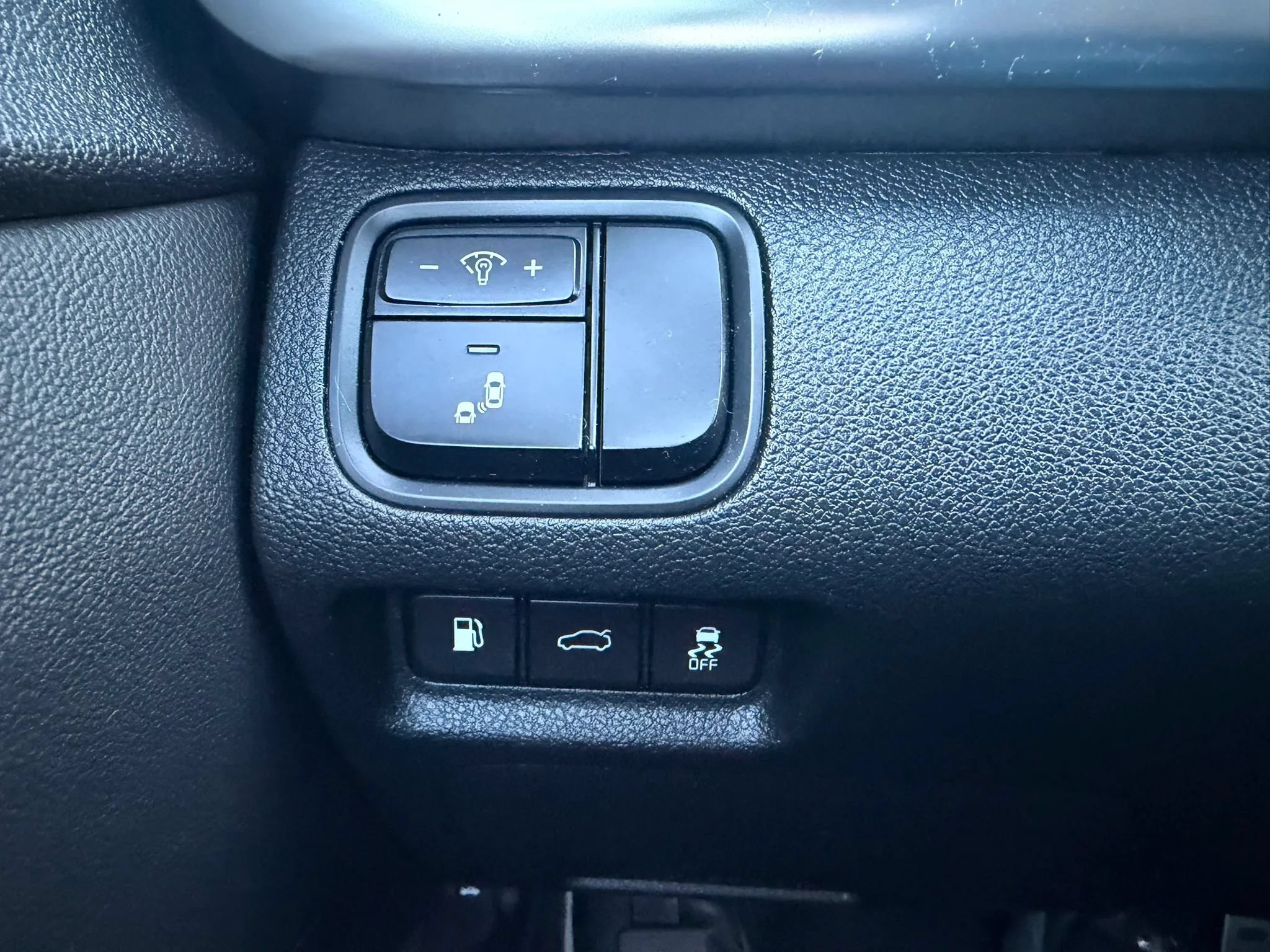 Used 2018 Kia Optima SX FWD image 17