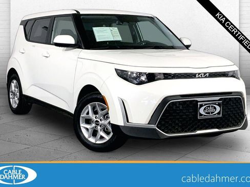 Certified 2025 Kia Soul LX FWD image 1