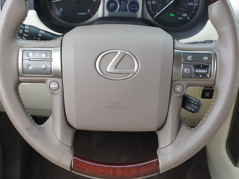 Used 2015 Lexus GX 460 w/ Premium Package image 32