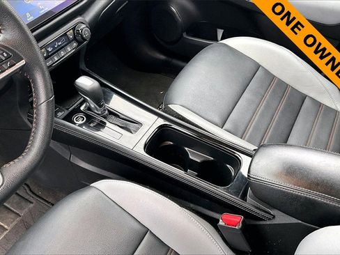 Used 2024 Nissan Kicks SR w/ SR Premium Package image 15