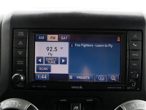 Used 2014 Jeep Wrangler Unlimited Rubicon w/ Dual Top Group image 31