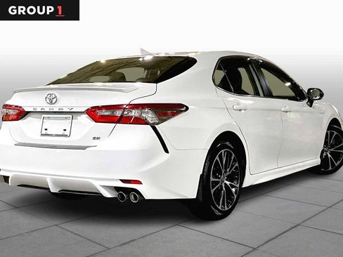 Certified 2019 Toyota Camry SE image 12