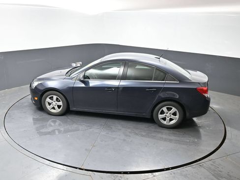 Used 2014 Chevrolet Cruze LT FWD image 18