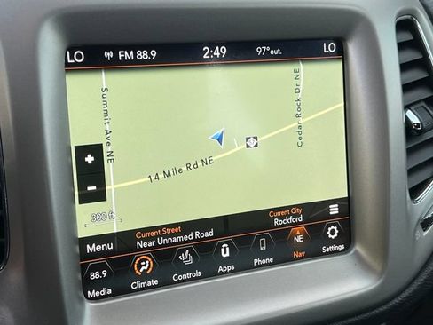 Used 2021 Jeep Compass Latitude AWD/4WD image 7