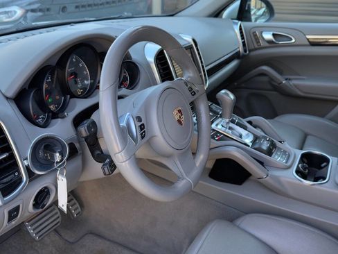 Used 2011 Porsche Cayenne S image 28