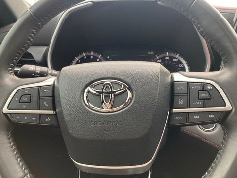 Used 2023 Toyota Highlander XSE image 20