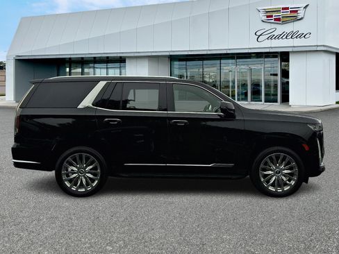 Certified 2023 Cadillac Escalade Premium Luxury AWD/4WD image 6