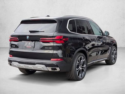 New 2026 BMW X5 xDrive40i image 2