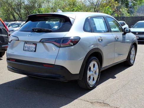 Certified 2023 Honda HR-V LX image 4