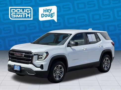 Used 2025 GMC Terrain Elevation AWD/4WD image 2