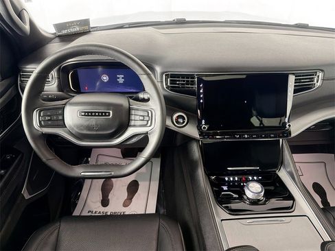 Used 2024 Jeep Wagoneer Series II image 23