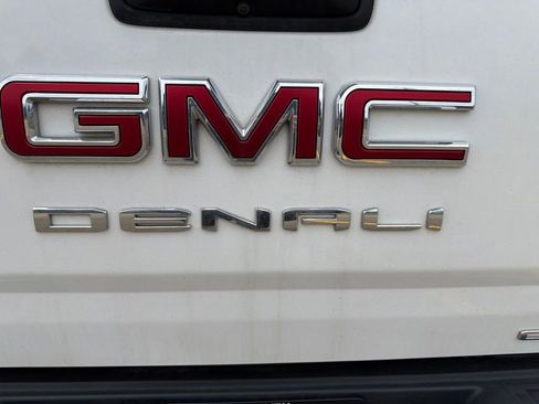 Used 2022 GMC Canyon Denali AWD/4WD image 7