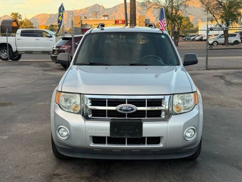 Used 2011 Ford Escape XLT image 3