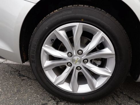 Used 2020 Chevrolet Malibu LT FWD image 12