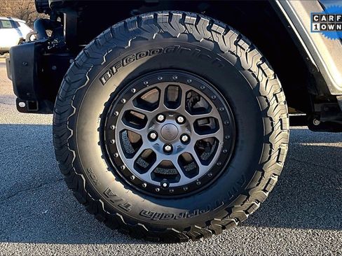 Used 2022 Jeep Wrangler Unlimited Rubicon w/ Xtreme Recon 35" Tire Package image 8