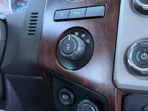 Used 2015 Ford F250 Lariat w/ Lariat Ultimate Package AWD/4WD image 18
