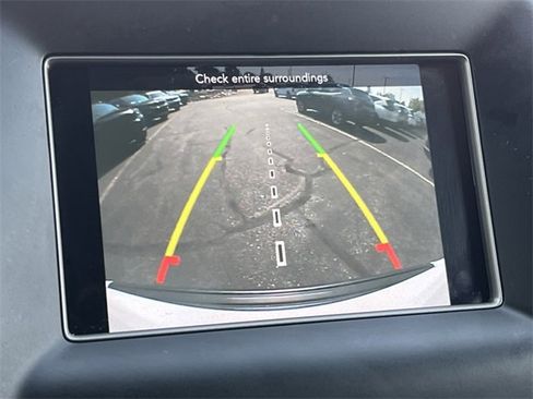 Used 2021 Jeep Grand Cherokee Laredo image 24