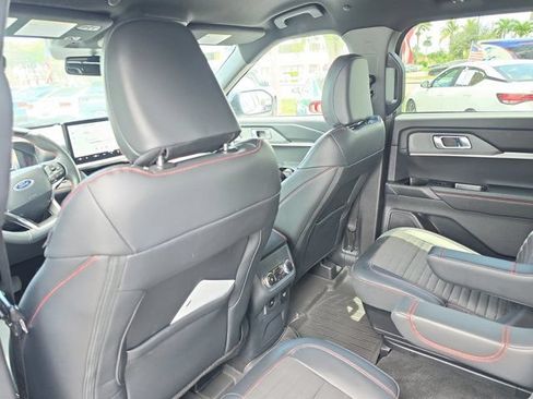 Certified 2025 Ford Explorer ST-Line w/ Premium Package RWD image 15
