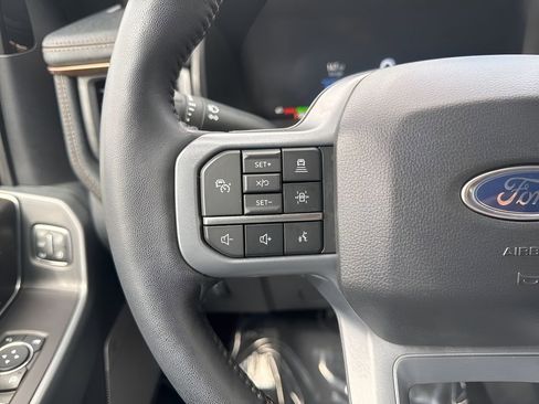 Used 2023 Ford F150 Lightning Lariat image 15