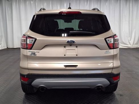 Used 2017 Ford Escape SE w/ Equipment Group 201A FWD image 19